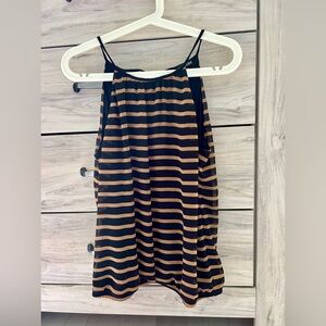 Express Top Size Small, Tie back.